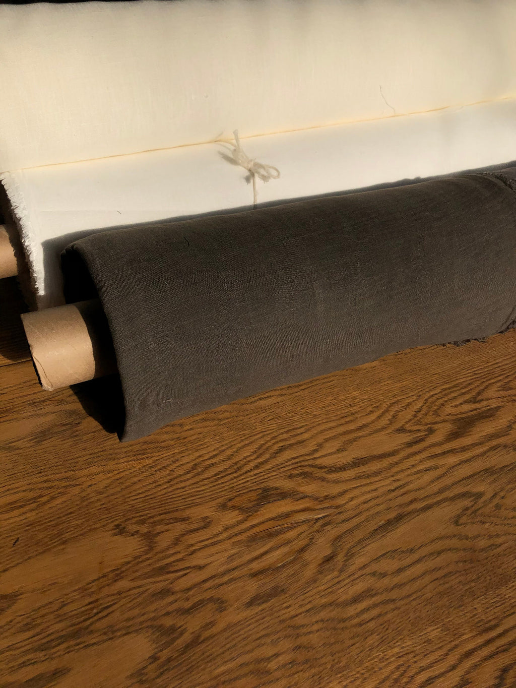 Natural Linen Fabric: Soft Light Weight Material for Sewing (142cm Width)