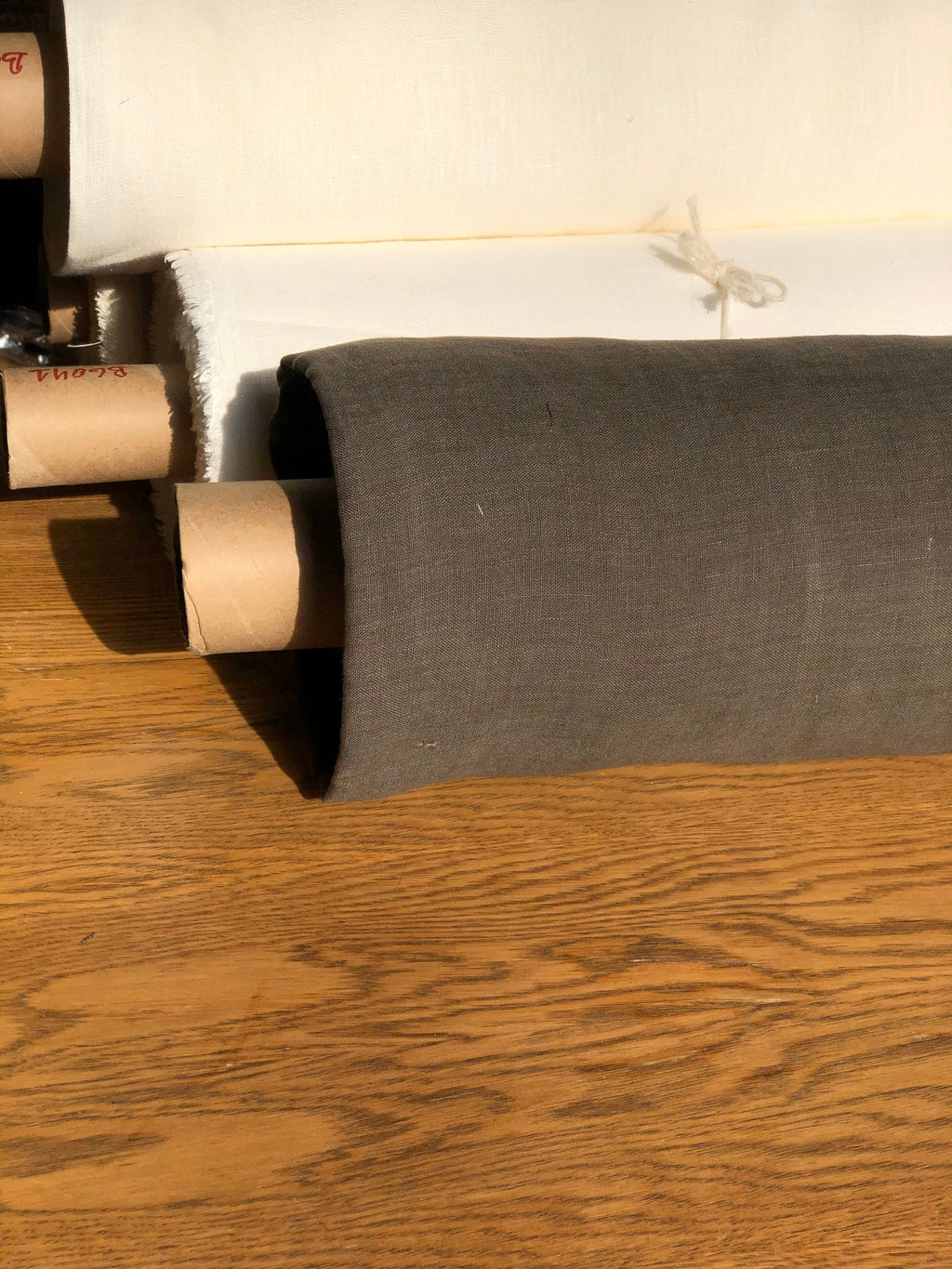 Natural Linen Fabric: Soft Light Weight Material for Sewing (142cm Width)