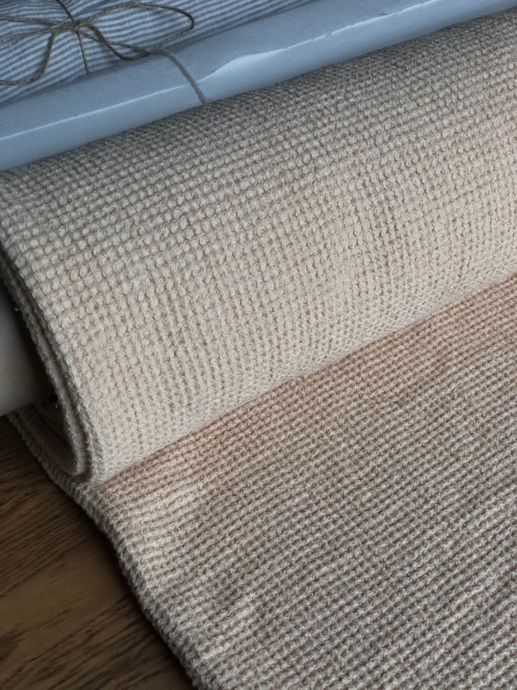 80" EXTRA WIDE 500g/200cm fabric, BGO139W warm nude , Waffle natural 100 % Linen fabric, fabric by the metre bath towel kitchen towel spa