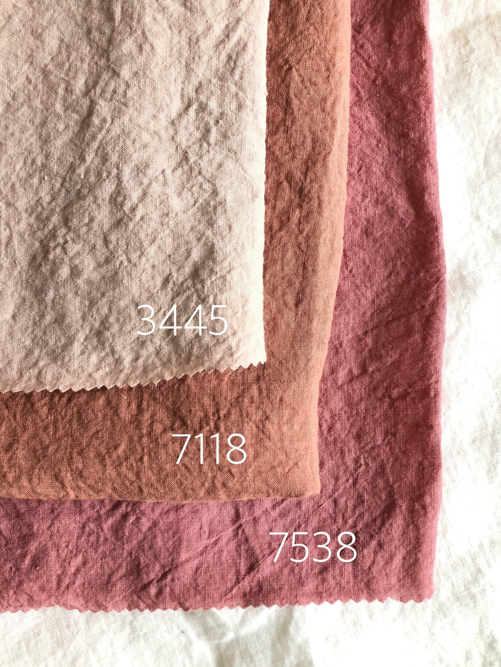 BGH26 Coral 100 % Natural HEMP fabric, 200 g/145 cm width fabric by the metre, bedding linen, bedspread, sewing linen top fabric