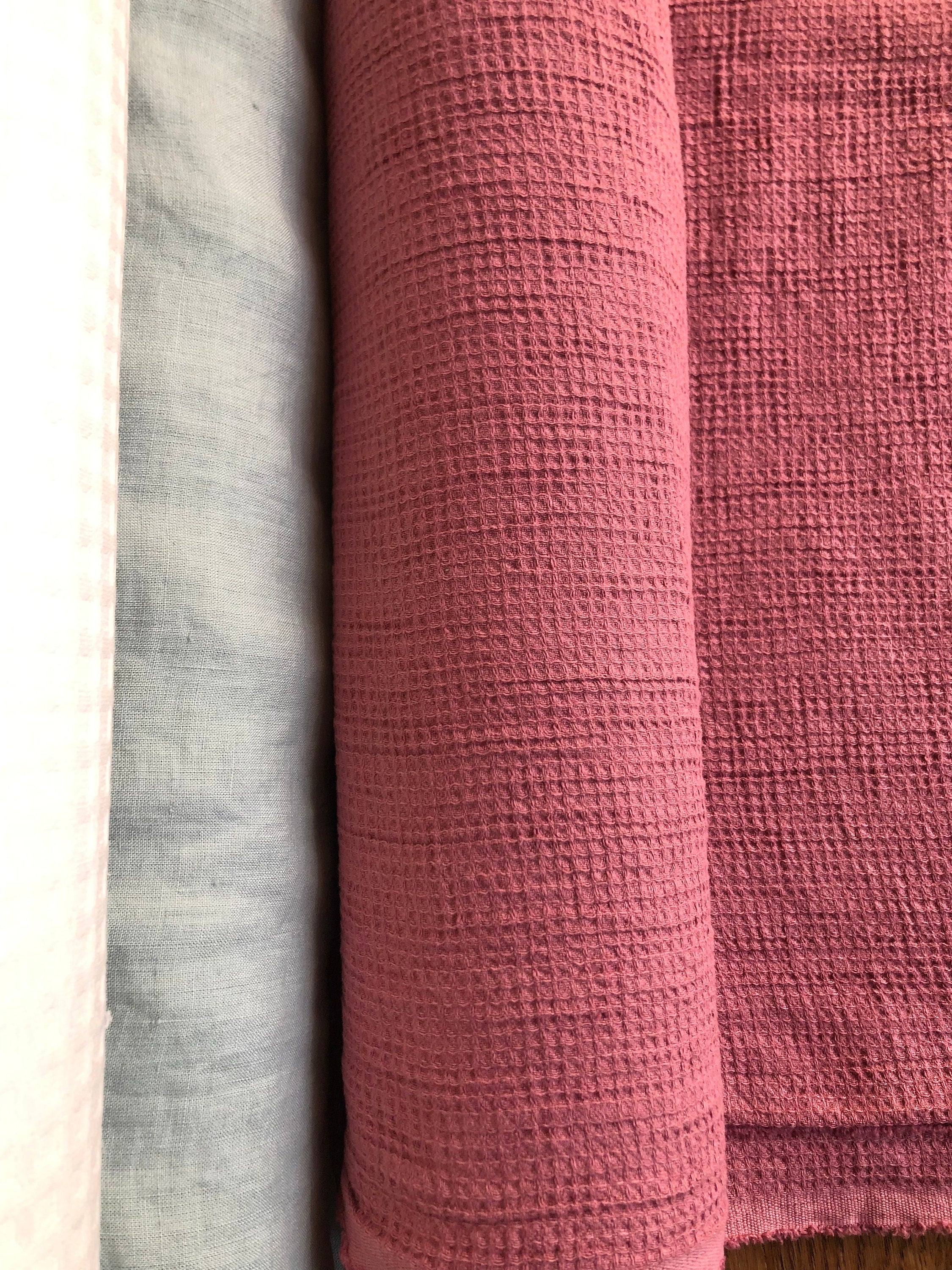 Waffle Linen Cotton Fabric By The Metre: Thulian BGO138, 140cm