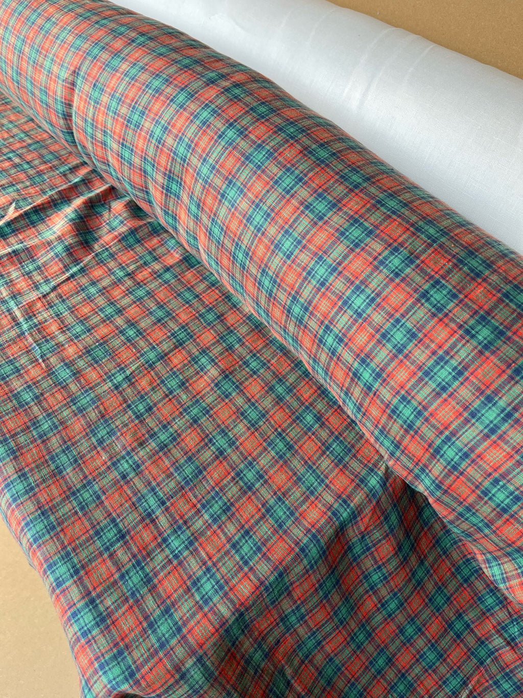 Soft Gingham Linen Fabric: Woven Checked Textile, BGO8